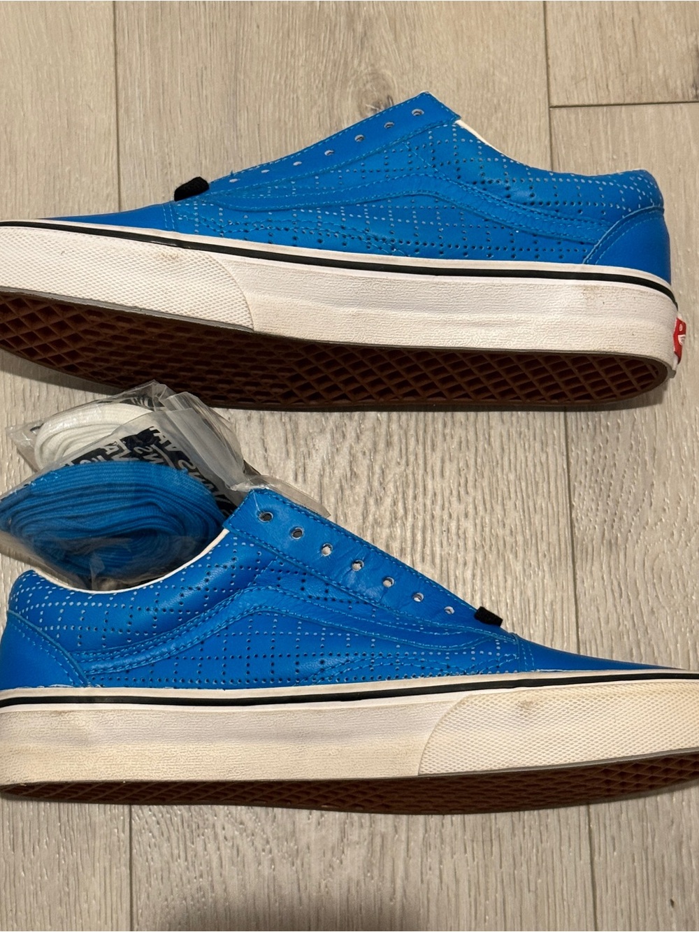Vans Supreme Old Skool Perforated Blue Leather 2015 sz 8.5 Shoes Sneakers Men